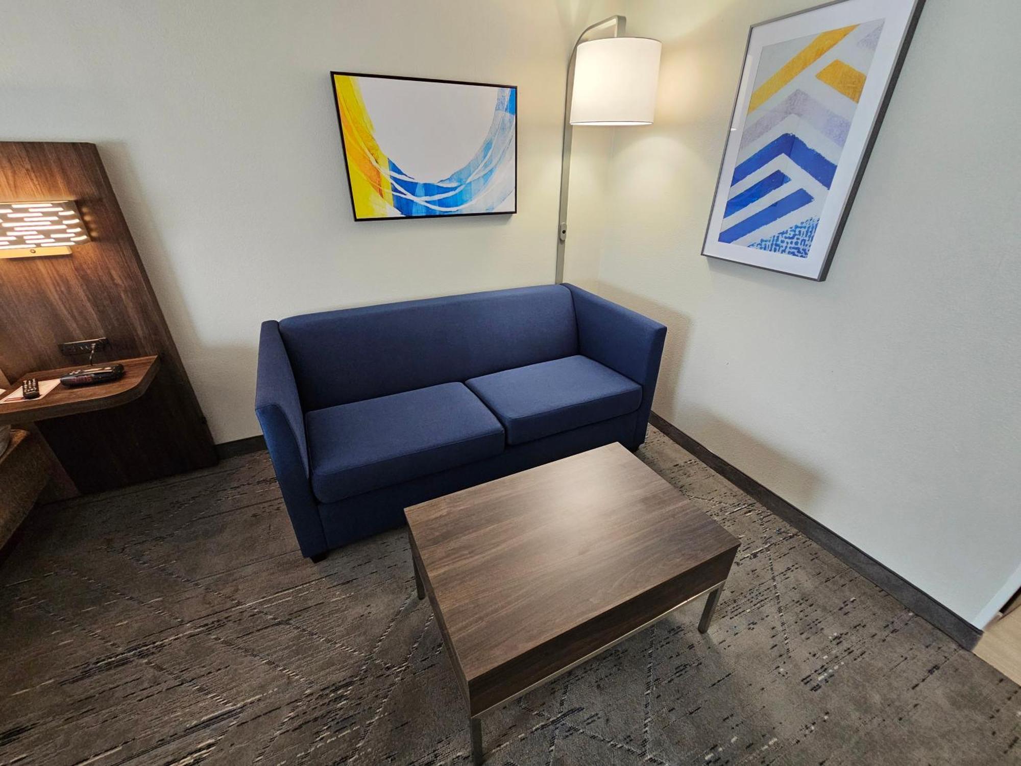 Express & Cincinnati-blue Ash By Ihg 3*