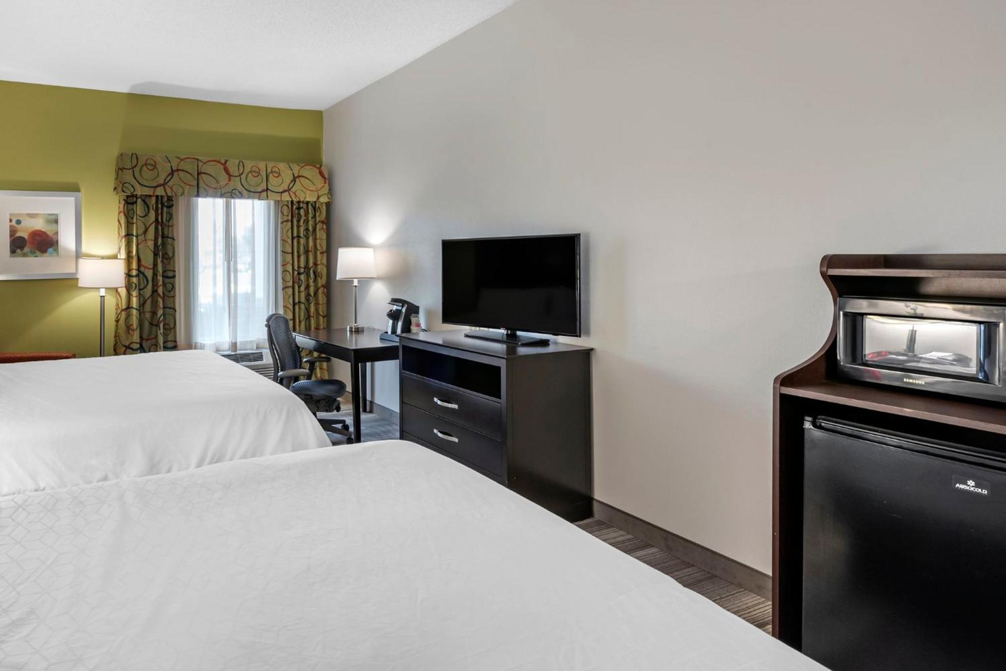 Hotel Express & Cincinnati-blue Ash By Ihg Blue Ash