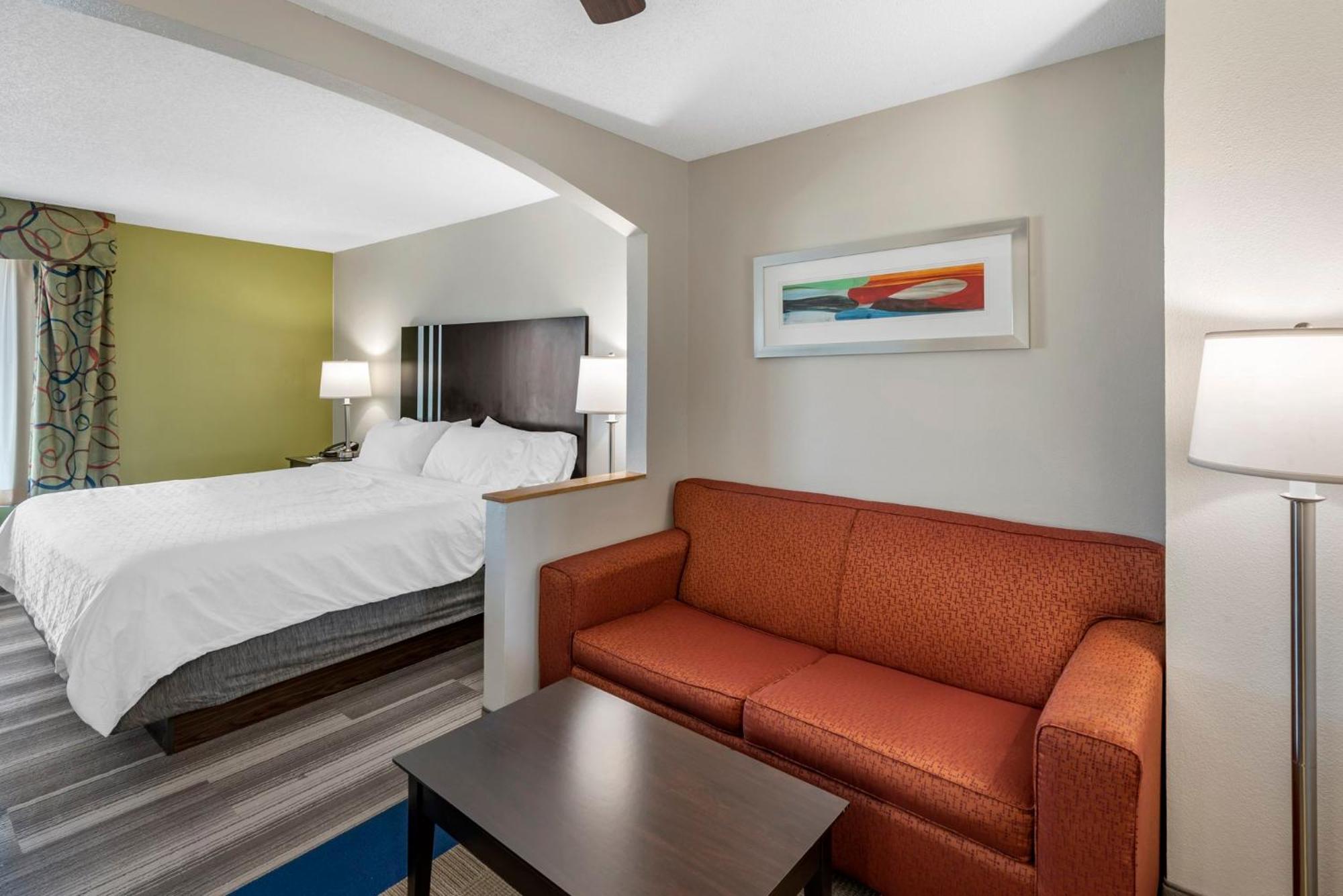 Express & Cincinnati-blue Ash By Ihg