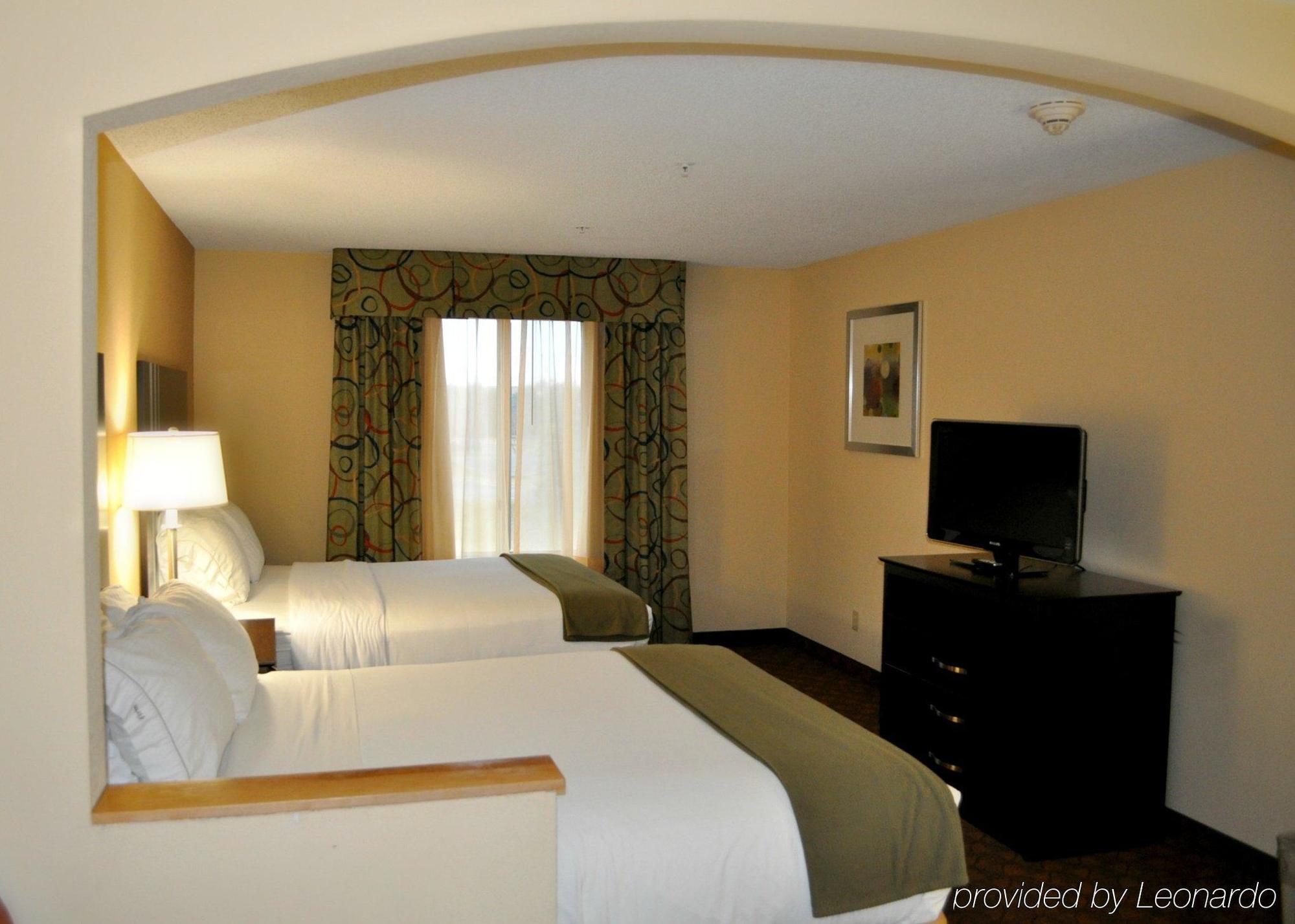 Express & Cincinnati-blue Ash By Ihg